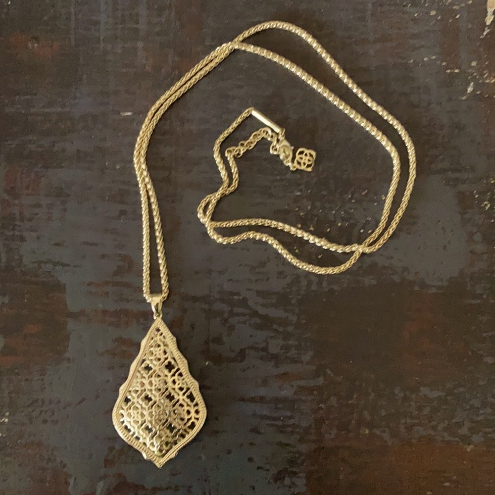 Kendra Scott Gold Nexklace